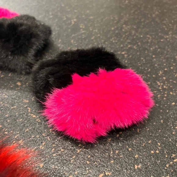 Real Fur Fingerless Gloves NWT - Picture 4 of 4